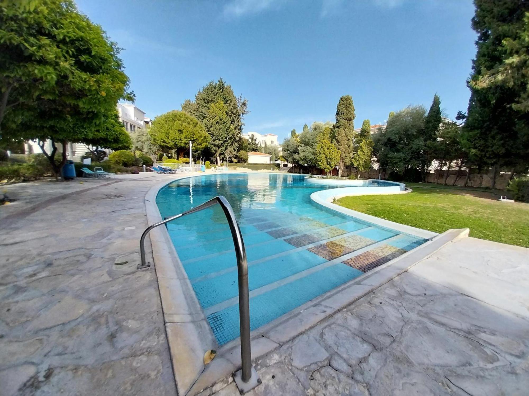 Apartment Comfortable And Ideally Situated *
